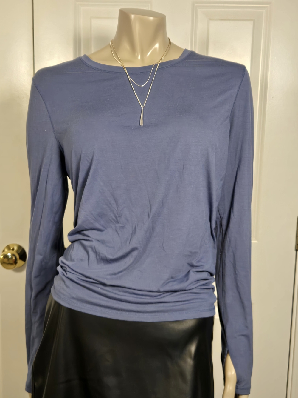 Old Navy Long Sleeve Crewneck Top in Slate Blue